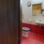 25-Zimmer-Wohnung-in-Stuttgart-Zuffenhausen-Bathroom