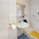 EFH-mit-ELW-in-Renningen-Bathroom
