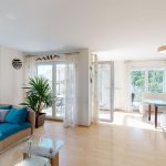 Groes-Einfamilienhaus-mit-ELW-2-Garagen-und-Hebebuhne-mit-toller-Aussicht-09022020_112403