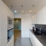 Modernisierte-45-Zimmer-Wohnung-4-Parkplatzen-und-Balkon-in-Nurtigen-09302020_222429