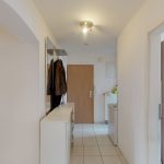 Schone-4-Zimmer-Wohnung-mit-2-Balkonen-und-viel-Platz-in-Altbach-02162021_095448