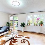 Wohnzimmer mit Aussicht auf die Terrasse