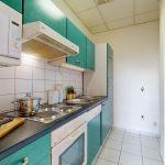 Groe-Dachgeschosswohnung-mit-4-Stellplatzen-in-Fellbach-10202022_142917