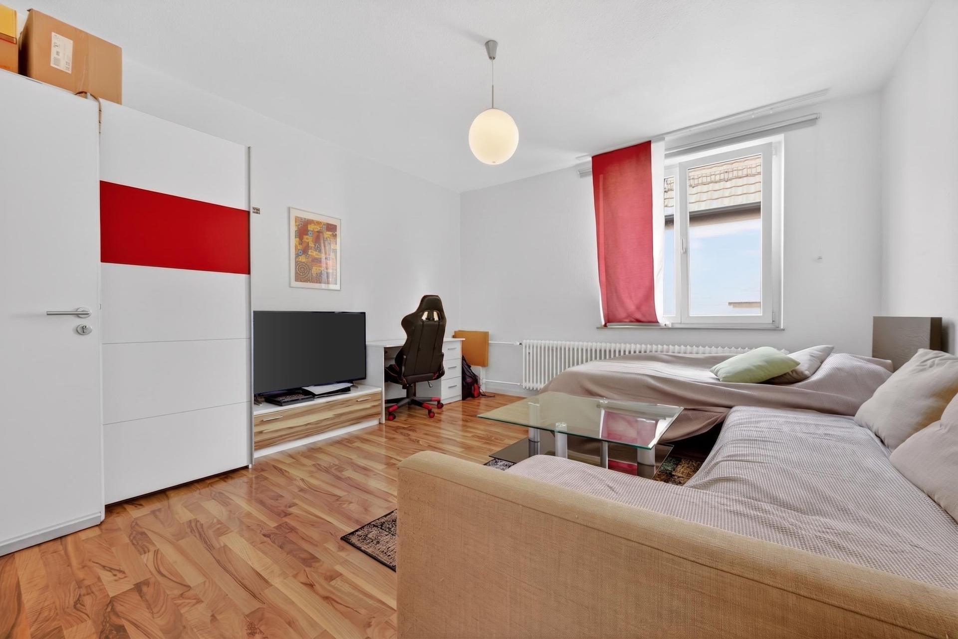 OG Z10 Wohnzimmer