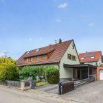 Gepflegtes Haus mit Garten