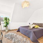 Großes Schlafzimmer
