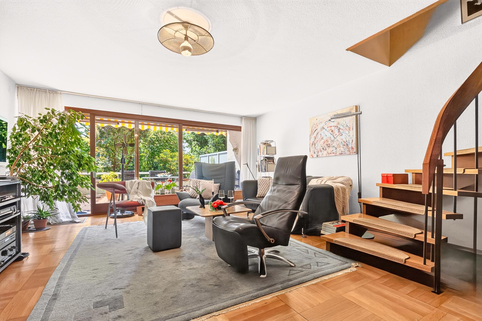 Wohnzimmer mit Terrasse