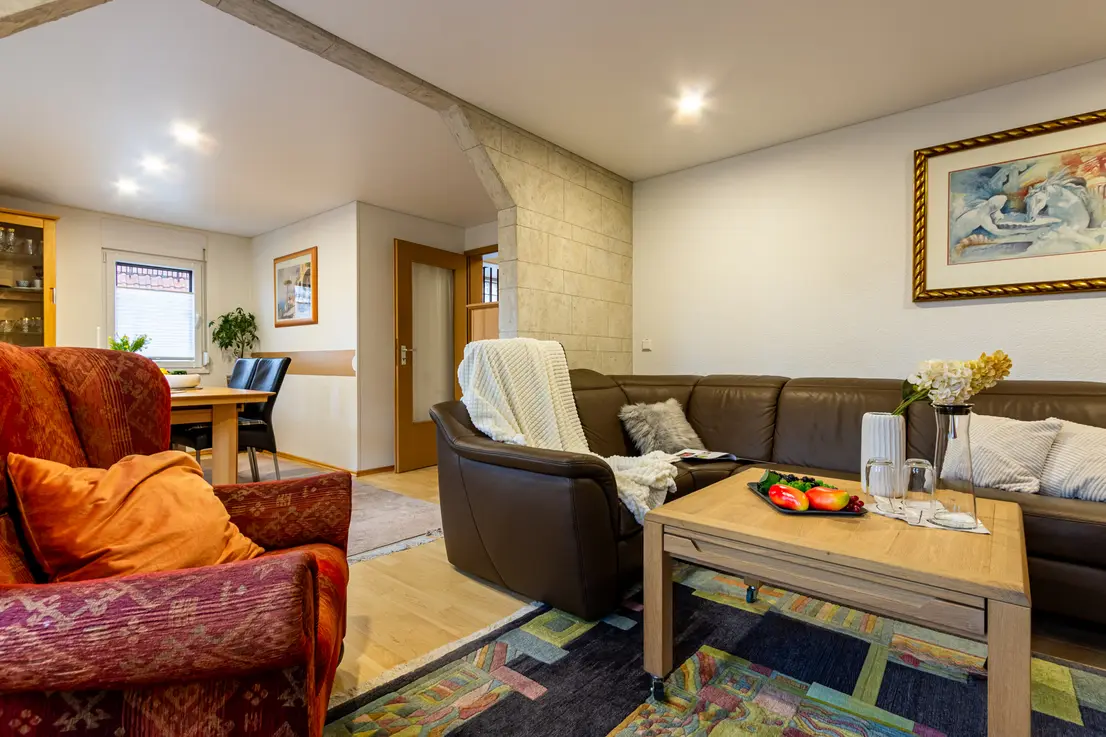 Wohnzimmer und Essbereich