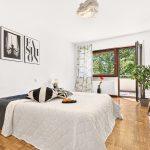 Schlafzimmer mit Balkon