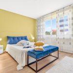 Großes Schlafzimmer