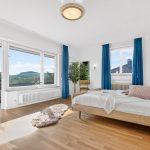 OG Schlafzimmer mit Balkon
